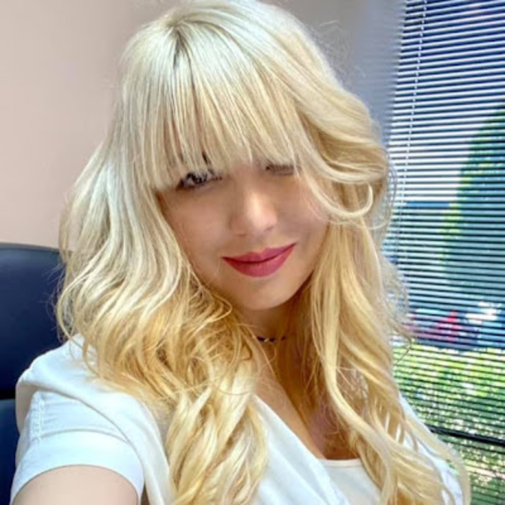 Meet your Posher, Lana